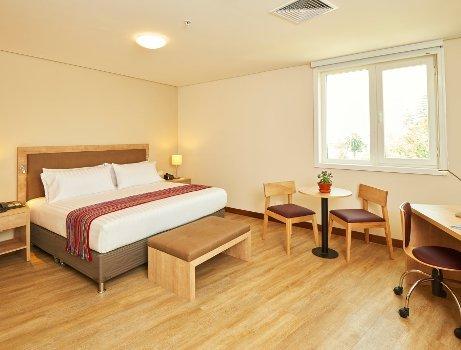 Junior King-Size Suite ESTELAR San Isidro  Perú - Lima Junior King-Size Suite ESTELAR San Isidro  Perú - Lima